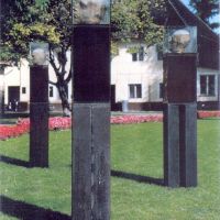 Sediments, 1996 aluminum, steel, glass, height 160 cm 
